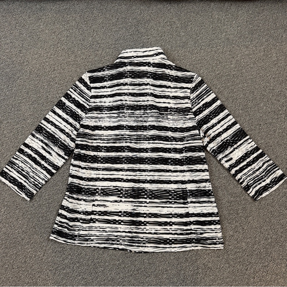 Chico's Monochrome Patterned Jacket - image 5